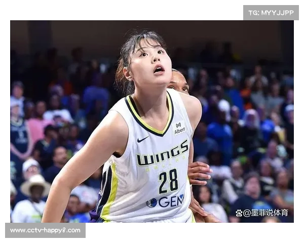 飞翼队奥贡鲍瓦尔称赞李月汝：得分、篮板、掩护都处理得很好